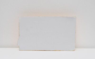 Edmund de Waal donates porcelain and gold tile for Ebay charity auction  